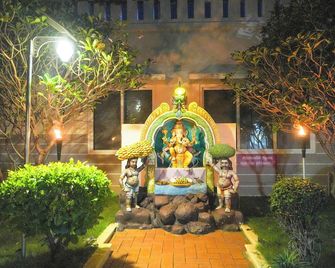 Mount Retreat Resorts - Madurai - Madurai