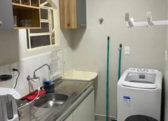 Até 6 Hóspedes, 2Qts, Wi-fi 700Gb, Cozinha Completa, Jr Catito - Brasília - Cozinha