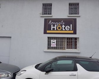 Hotel Aragats - Toulouse - Edificio