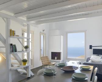 Pool House-Newly built residence in the closest Cycladic Island to Athens - Agios Nikolaos - Comedor