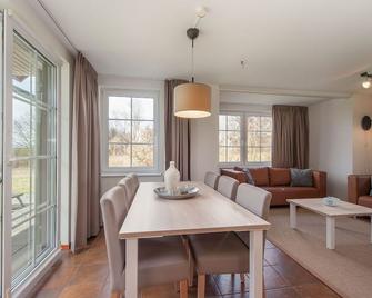 Restyled Villa With Washing Machine, Near The River Moselle - Ediger-Eller - Dining room