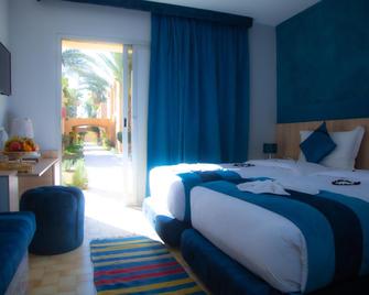 Rs Hotel Karam Palace - วาร์ซาเซต - ห้องนอน