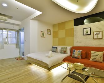 Color Fun inn - Kaohsiung City
