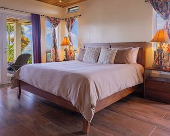 Charming Tropical Paradise, 3-bedroom Villa in marvelous Nuevo Arenal - Arenal - Chambre