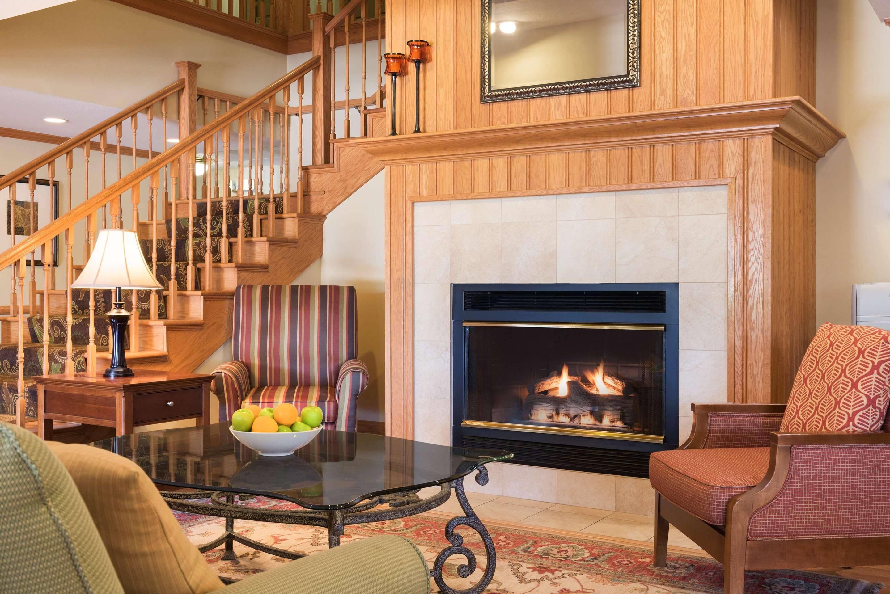 Country Inn & Suites by Radisson, Davenport, IA - דאבנפורט - לובי