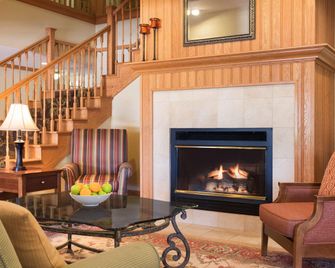 Country Inn & Suites by Radisson, Davenport, IA - דאבנפורט - לובי