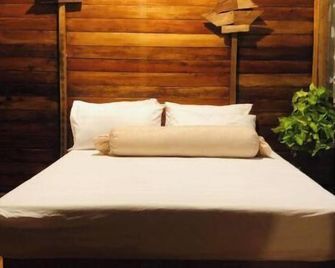 Mahogany Farm Loft Type Pocket Villa with Outdoor Minipool - Nasugbu - Chambre