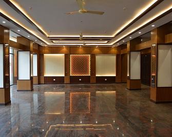 Jjk Rukmini Vilas Hotel & Banquet - Muzaffarpur - Lobby
