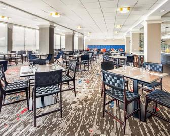 2 Pet-friendly Units, Onsite Parking! Short Drive to Berkeley Community Theater - Emeryville - Restaurant