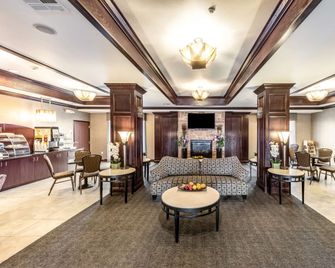 Red Lion Inn & Suites Mineral Wells - Mineral Wells - Lounge