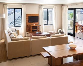 Marine Square Luxury Suites - Hermanus - Living room