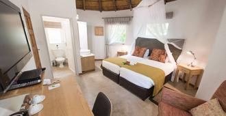 Sefapane Lodge and Safaris - Phalaborwa - Bedroom
