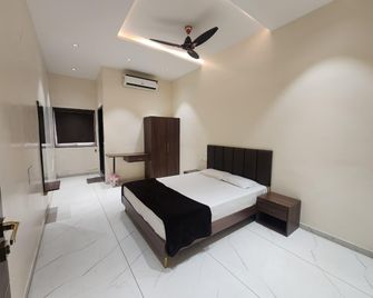 Sai Utsav Executive - Nanded - Habitación