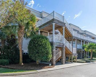 Luxury Condo 3bdr 2bth 4 bed with Beach Pool Golf Boat Ramp Pickle Ball - Southport - Budova