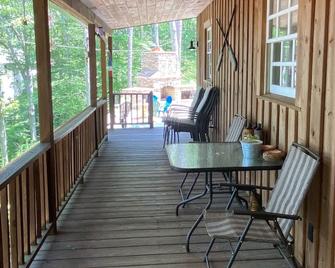 Lakefront Cabin on Hyco Lake - Roxboro - Балкон