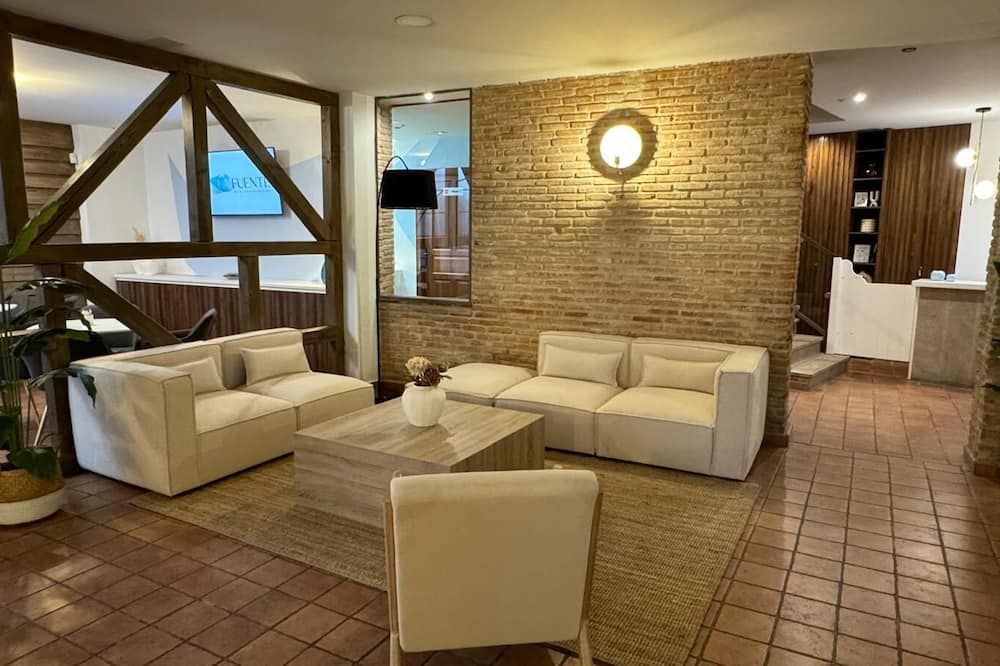 Hotel La Fuente - Candelario
