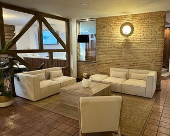 Hotel La Fuente - Candelario