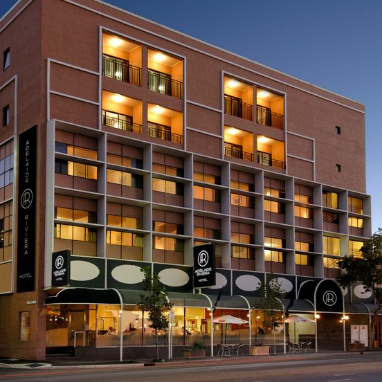 Adelaide Riviera Hotel