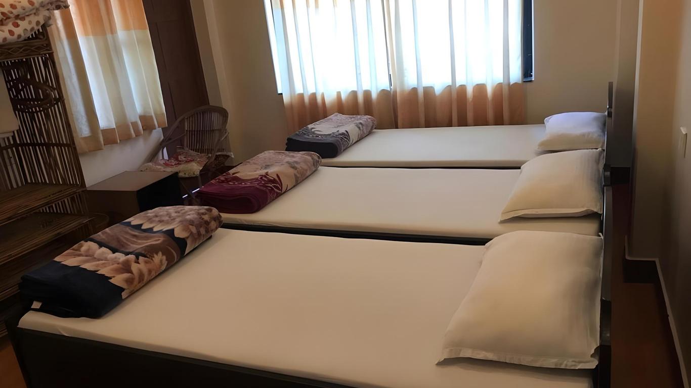 Hotel The Cherry Garden