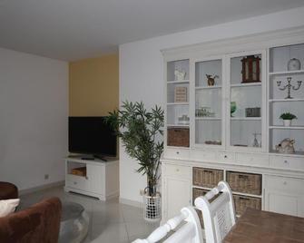 Lilli`s Ferienwohnung - Sinsheim - Salon
