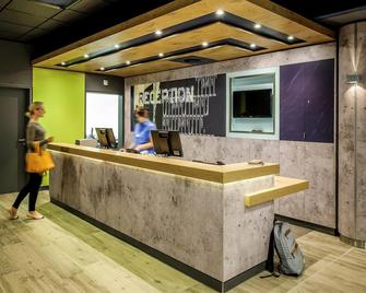 ibis budget Manchester Salford Quays - Salford - Recepce