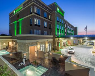 Holiday Inn San Marcos-Convention Ctr Area By IHG - סן מרקוס - בניין