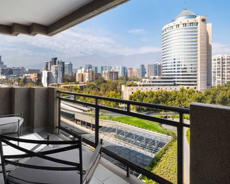 Wyndham Garden Santiago Kennedy - Santiago - Balcony