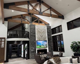 Spacious Home in Deer Valley with Walkable Ski Access & Great Views of Ski Runs - Kamas - Lobby