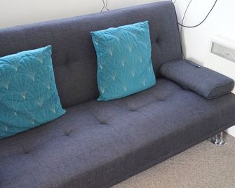 Cosy Private Flat - Pet Friendly - Kirriemuir - Living room