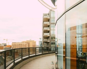 Penthouse - Luxe Stay with Views - Free Parking - Halifax