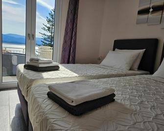 Diwani Luxury Villas - Lixouri - Slaapkamer