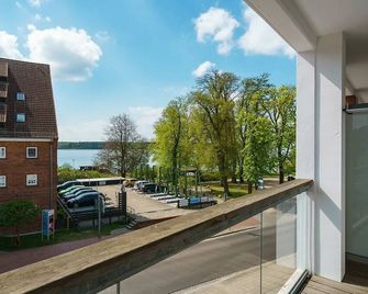 Radlon Fahrrad-Komfort-Hotel - Waren - Balcony