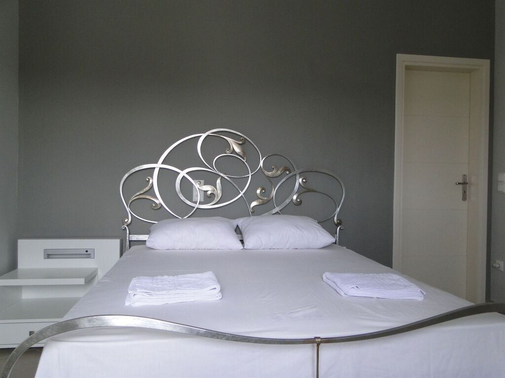 Villa Marios- Under the Volcano