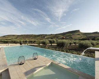Borgo Giallonardo Wine Relais - Siculiana - Piscina
