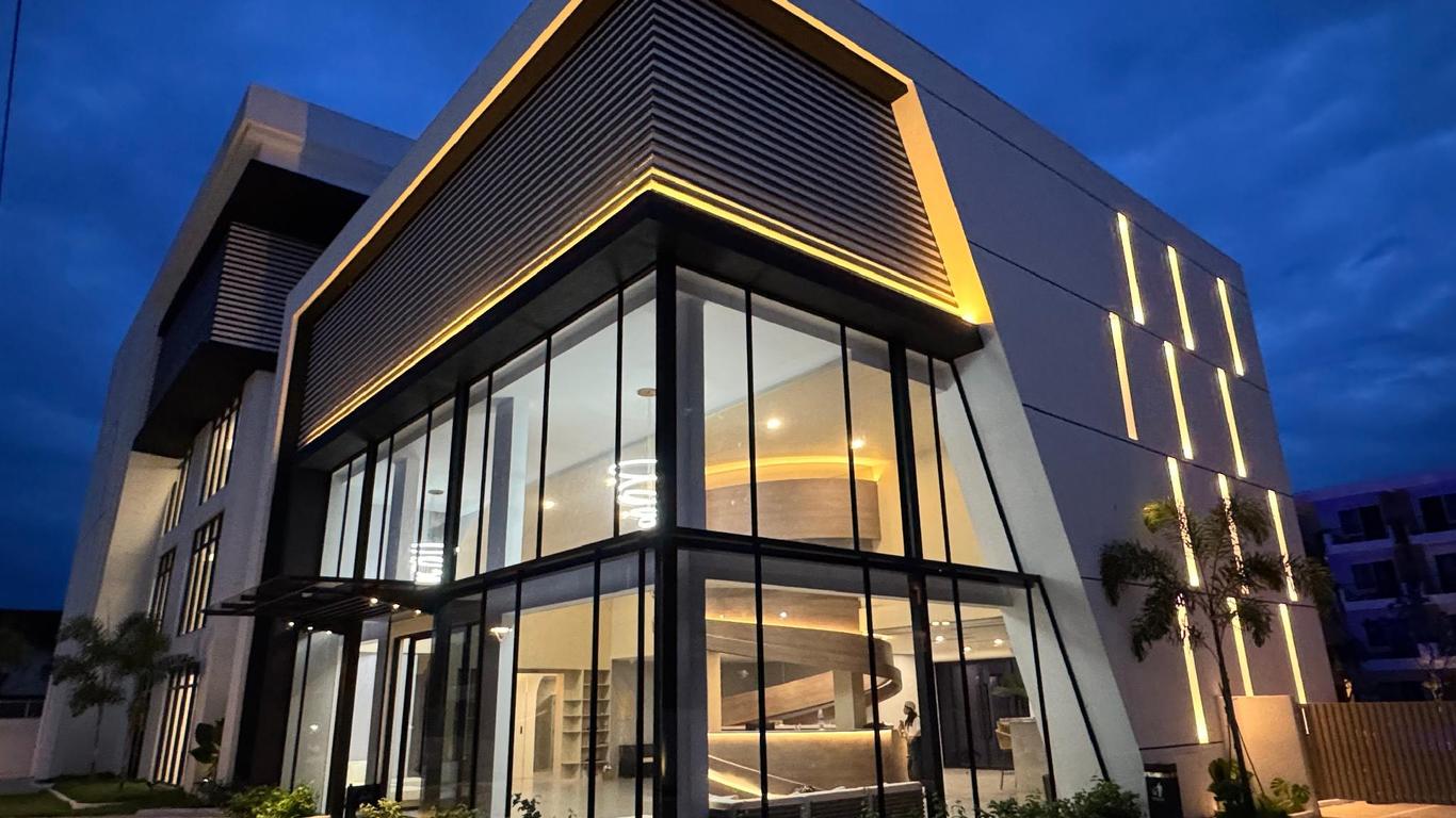 Revery Hotel Siem Reap