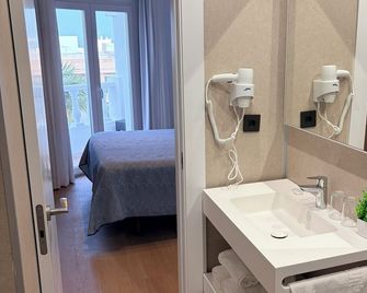 Hostal Juan Carlos - Carboneras