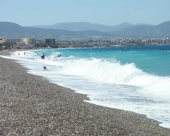 Hotel Excelsior - Loutraki - Spiaggia