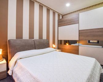 Amazing Home In Mitogio With Wifi - Gaggi - Habitación