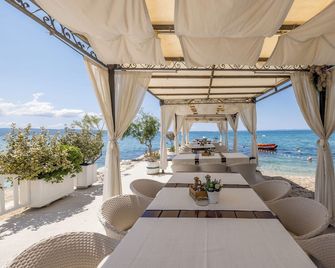 Hotel Aria - Подстрана
