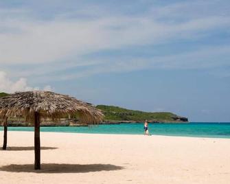 Hostal La Loma - Guardalavaca - Playa