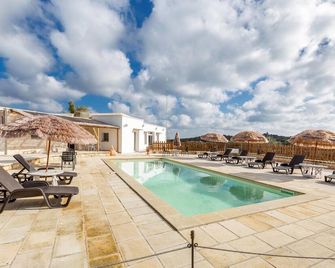 1790 B&B Mariano - Camera Matrimoniale - Ceglie Messapica - Pool