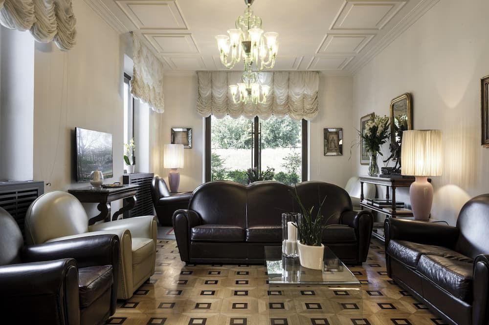 Albergo Celide - לוקה - טרקלין