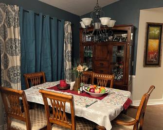Haven Is Paradise Perfect Location, Fenced, Handicapped,, Divers And Kids - High Springs - Restaurante