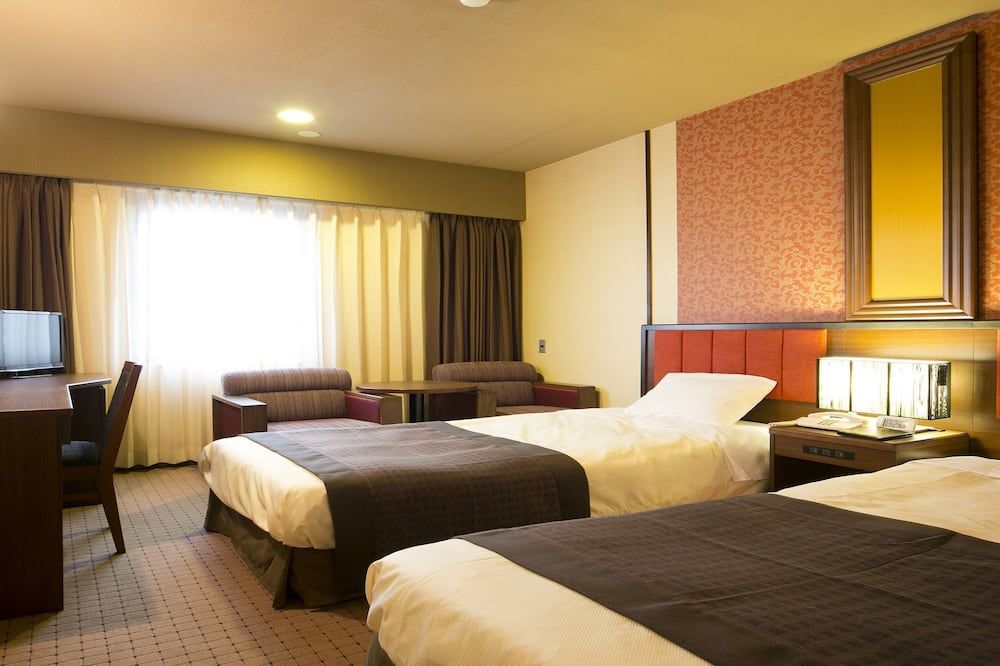 هوتل بيرل سيتي أكيتا كاواباتا