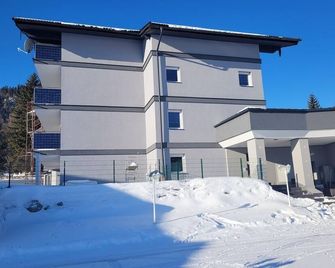 Familienzimmer mit Garten - Appartement Sabrina - Steinberg am Rofan - 建築