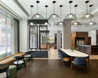 Residence Inn by Marriott Boston Back Bay/Fenway - Boston - Lobby