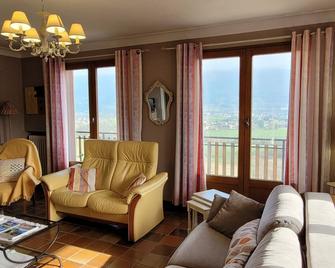 Gîte \'Le Balcon de Villette\', beautiful view, balcony and garden - Saint-Laurent-du-Pont - Salon