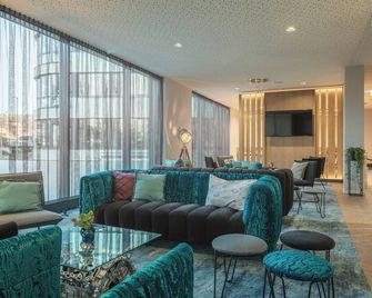 Holiday Inn - The Niu, Star Sindelfingen By IHG - Sindelfingen - Lounge