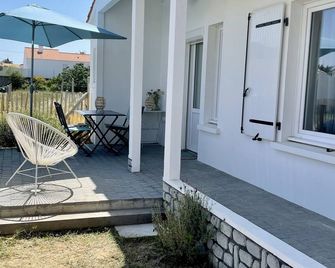 Charming T2 10 minutes walk from the sea - Notre-Dame-de-Monts - Patio