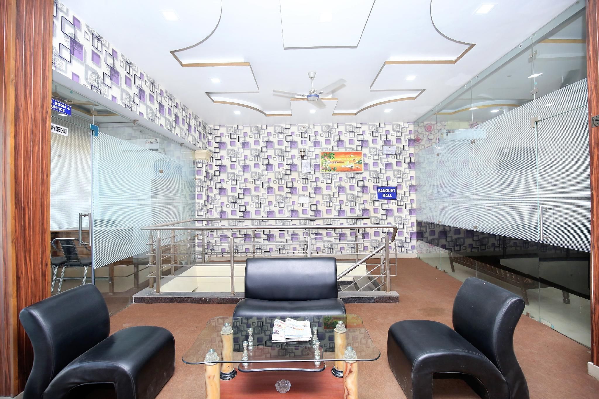Hotel O Amarpali - Baddi - Lobby